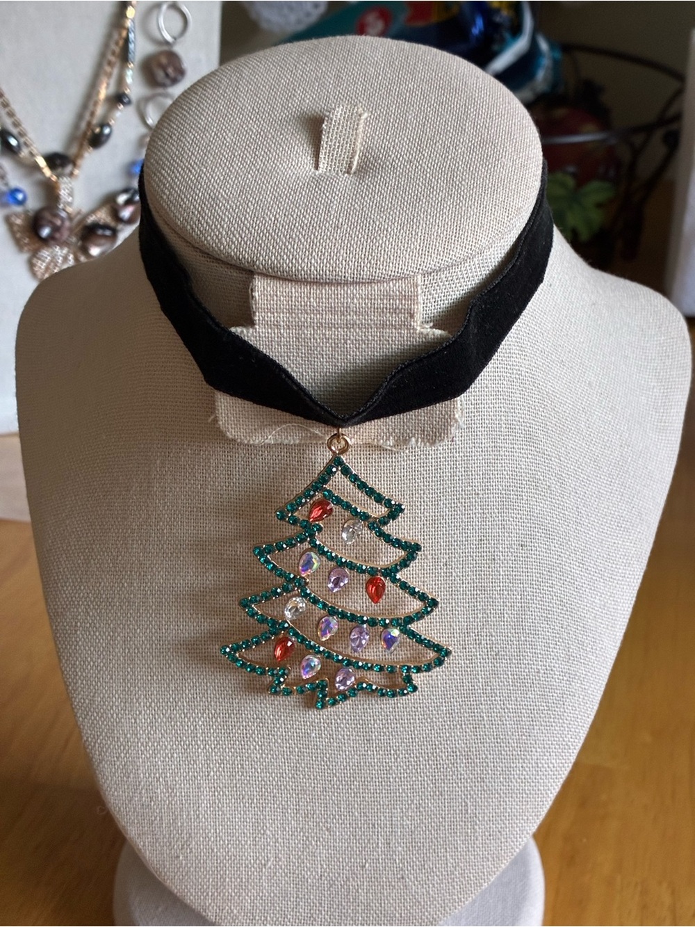 Festive Green Christmas Tree Pendant Choker Necklace - Unbranded